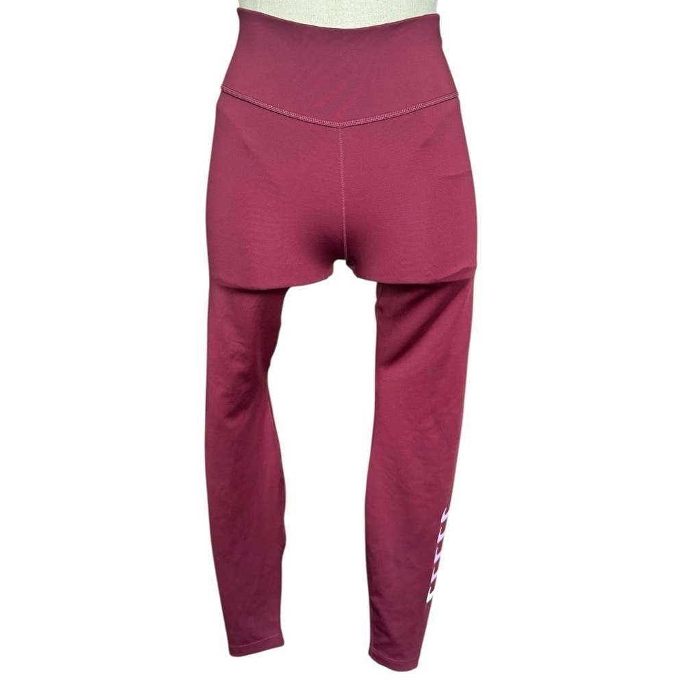 NWT Nike Tight Fit Mid Rise 7/8 Length Burgundy Berry Small - Picture 2 of 9